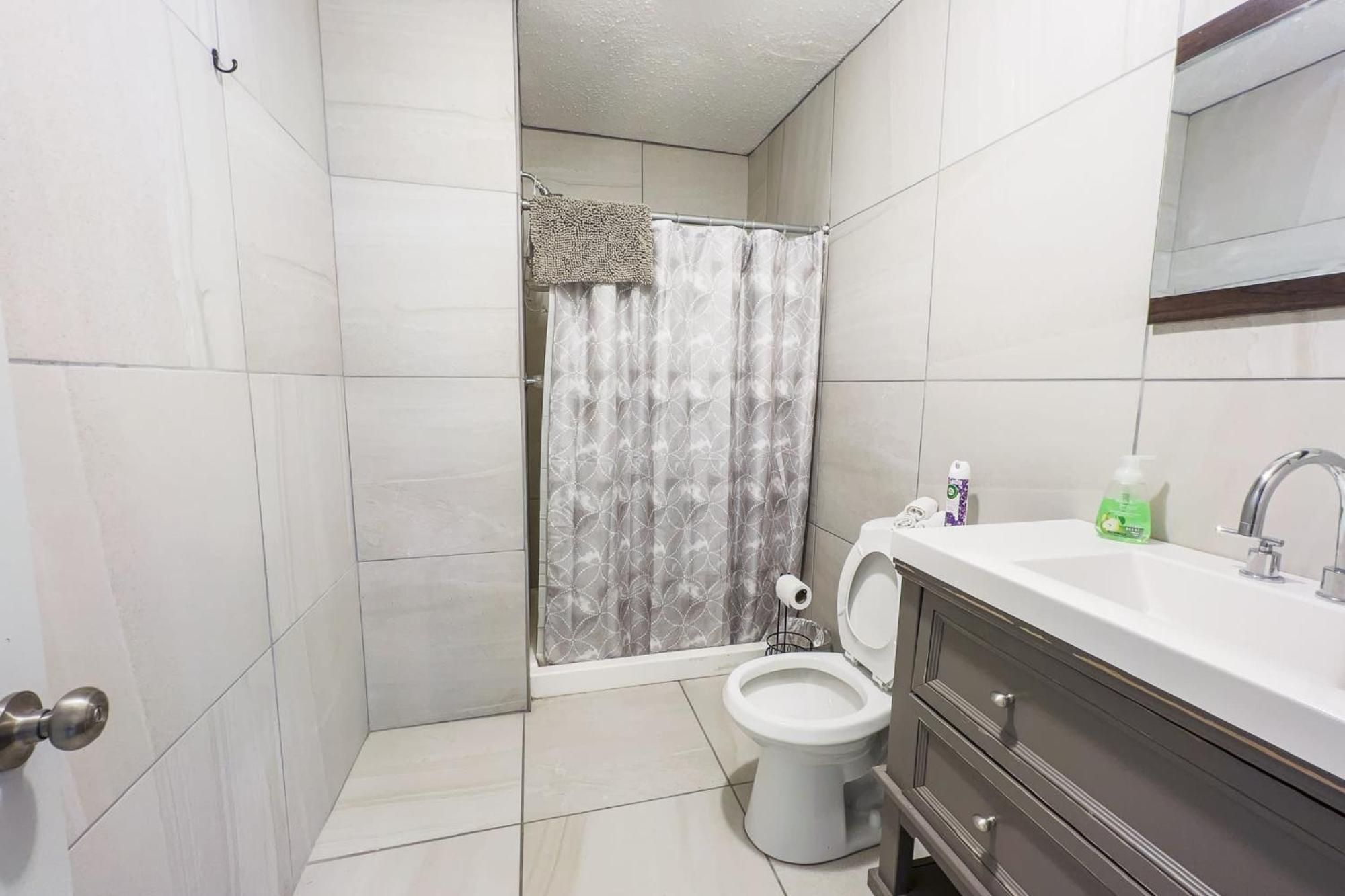 Large 6Br, 6 Bath In The City Of 나이아가라폴스 외부 사진